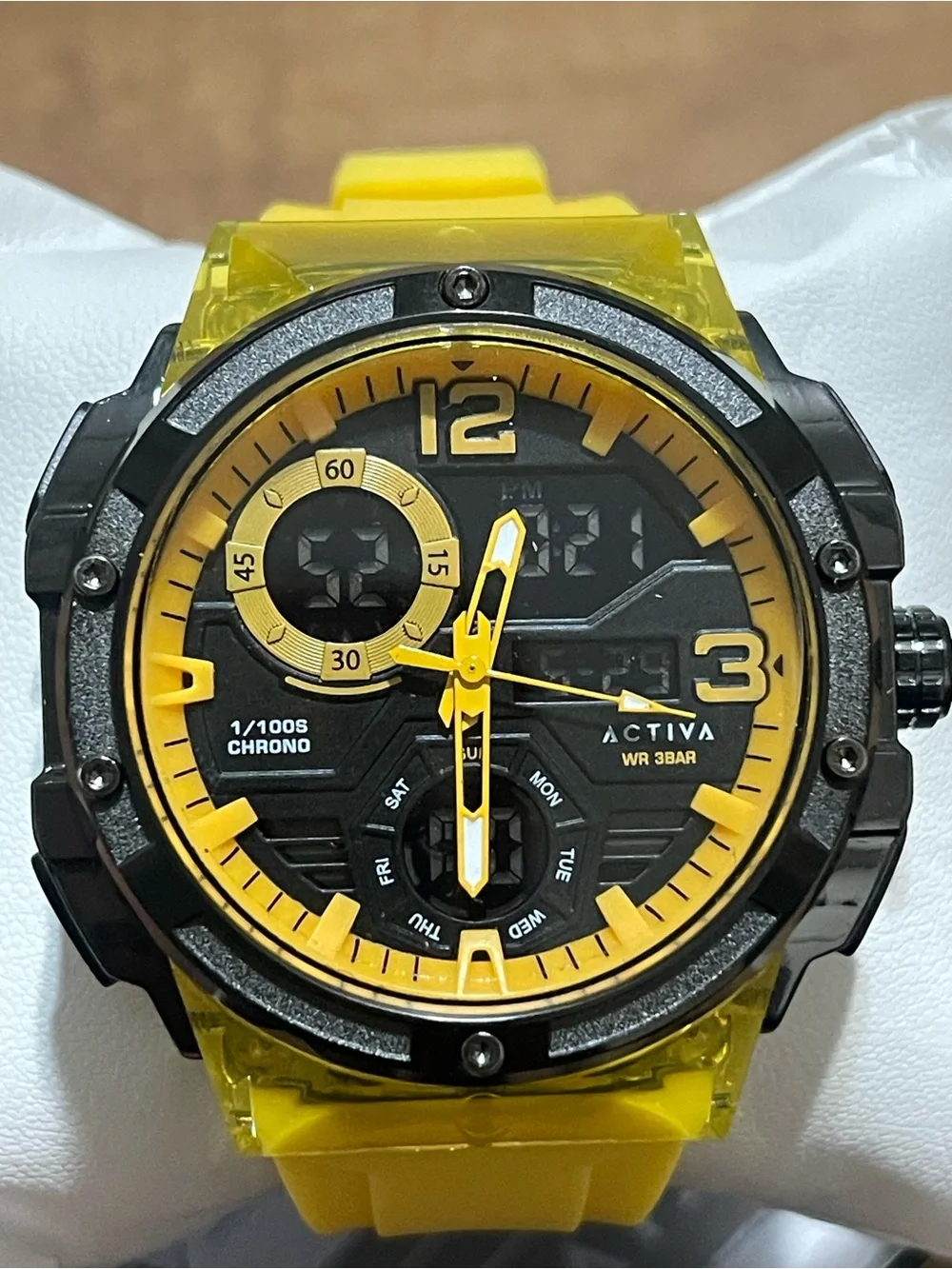 Activa X Invicta Digital Analog Men's Watch - 51mm. Yellow & Black, new.
